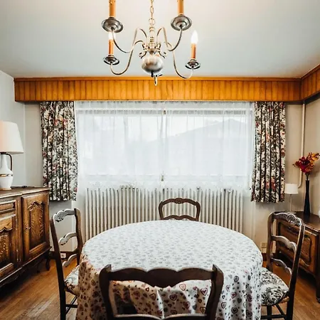 Charming 700 Meters From The Center Of Apartment Megeve
