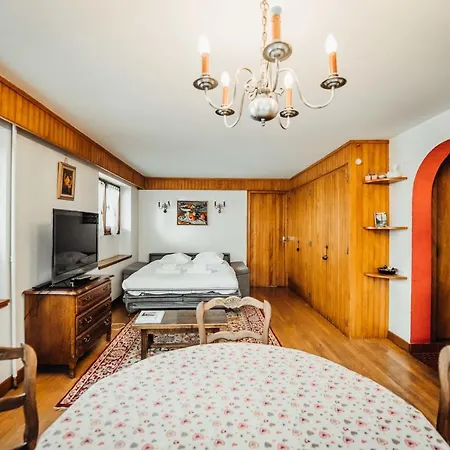 Charming 700 Meters From The Center Of Apartment *